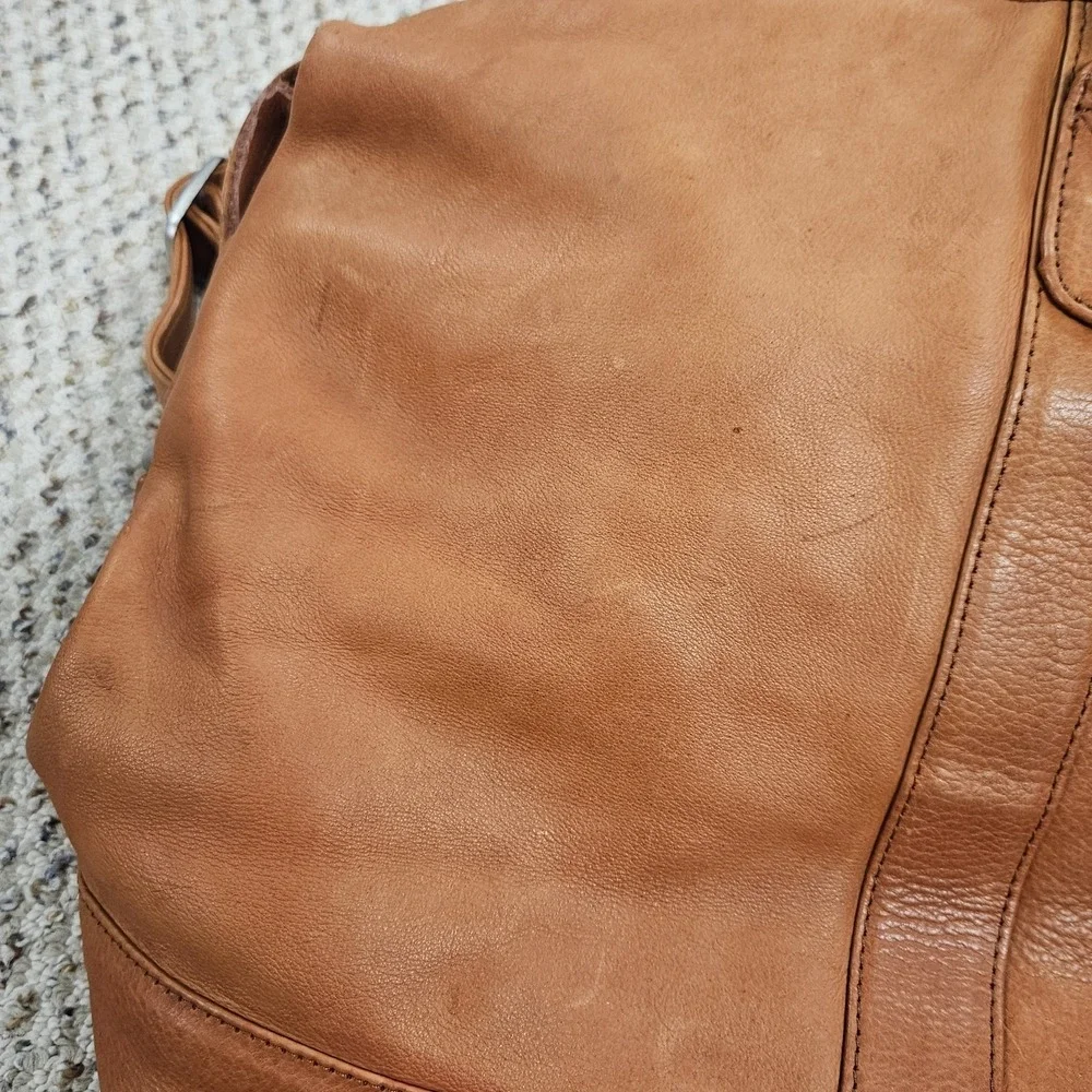 Promotional Canyon Outback Leather Goods  Golden‎ Brown Leather Dufflel  Travel